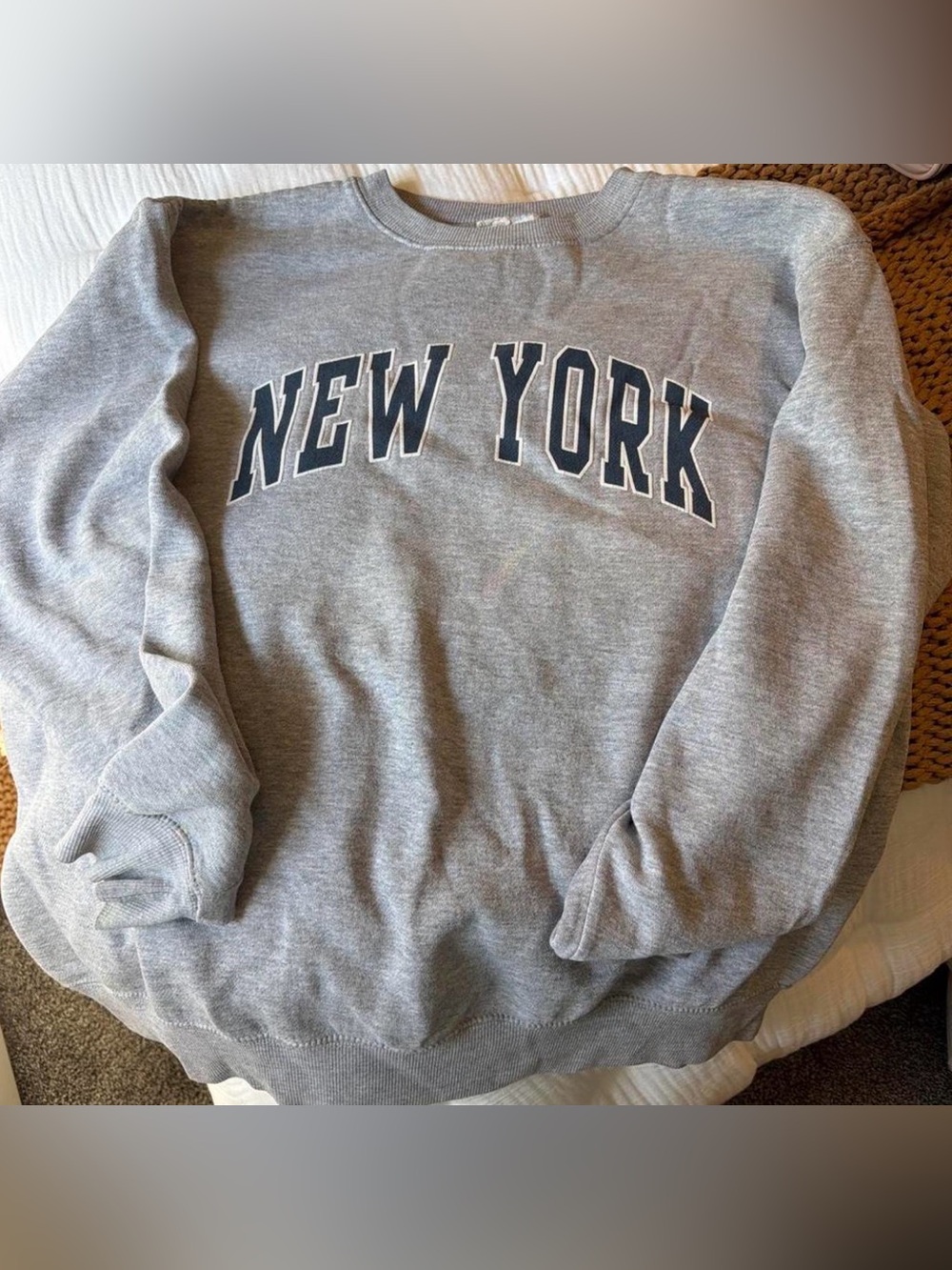 Bandy Melville  "New York" Crewneck Sweatshirt
